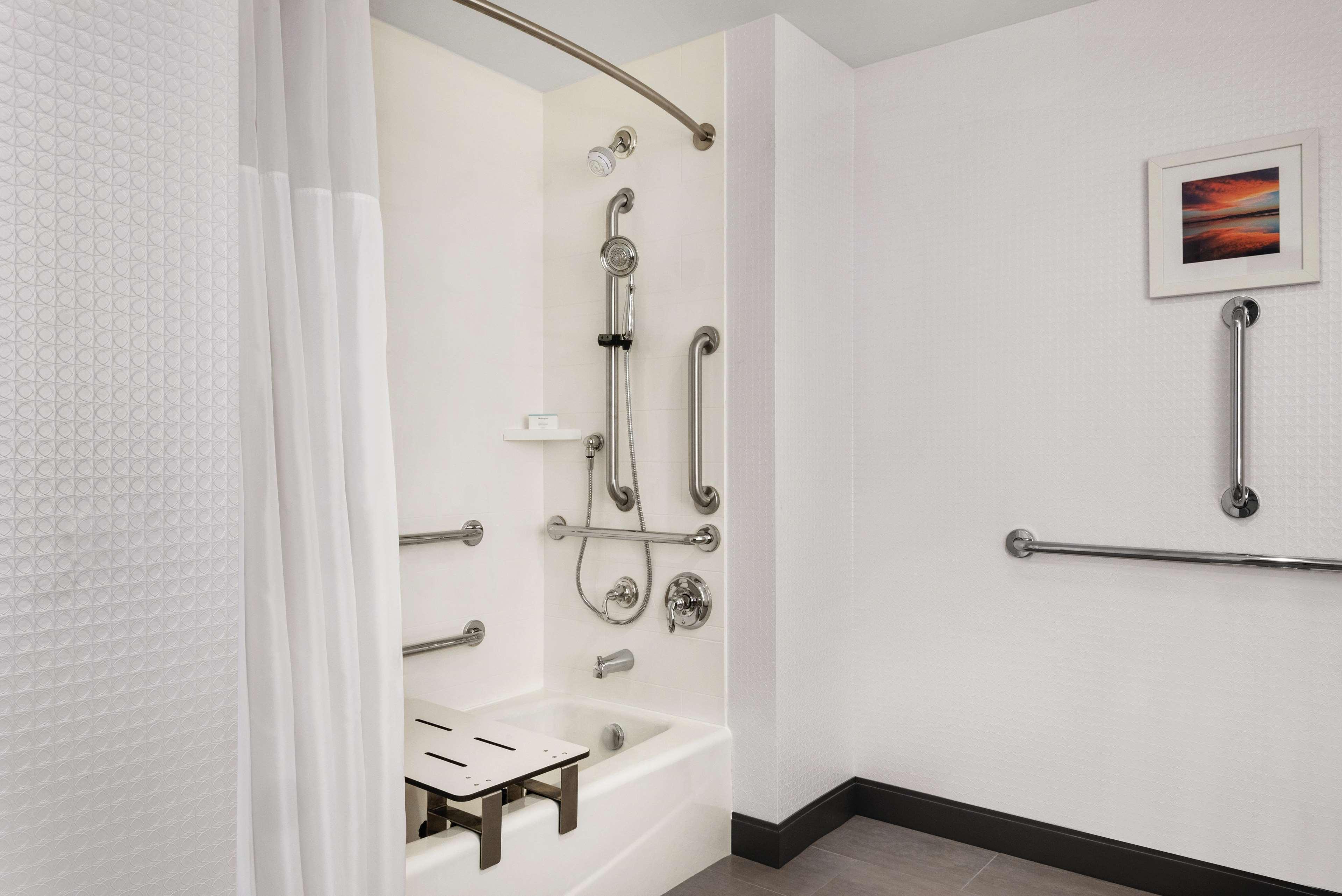 Hampton Inn Brooklyn Park Dış mekan fotoğraf