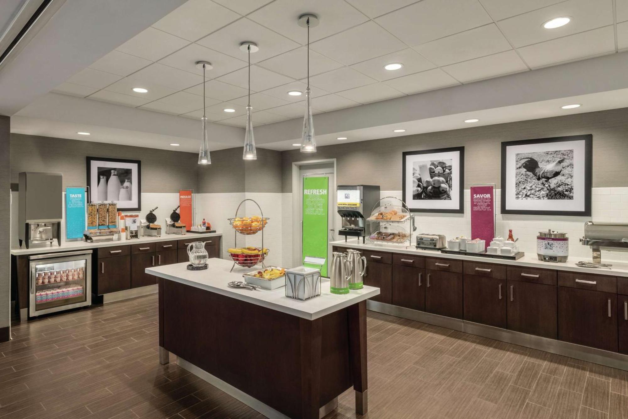 Hampton Inn Brooklyn Park Dış mekan fotoğraf