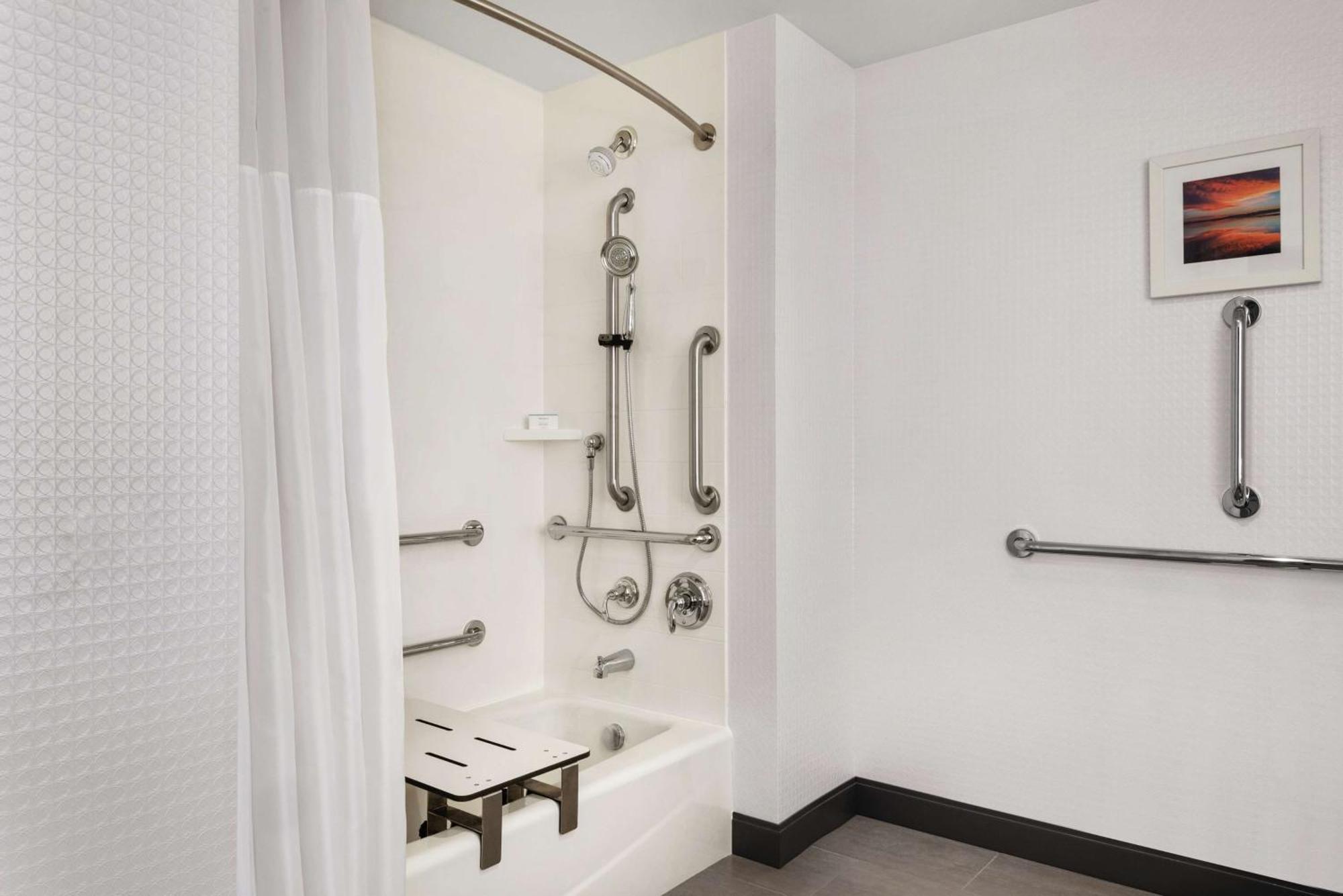 Hampton Inn Brooklyn Park Dış mekan fotoğraf