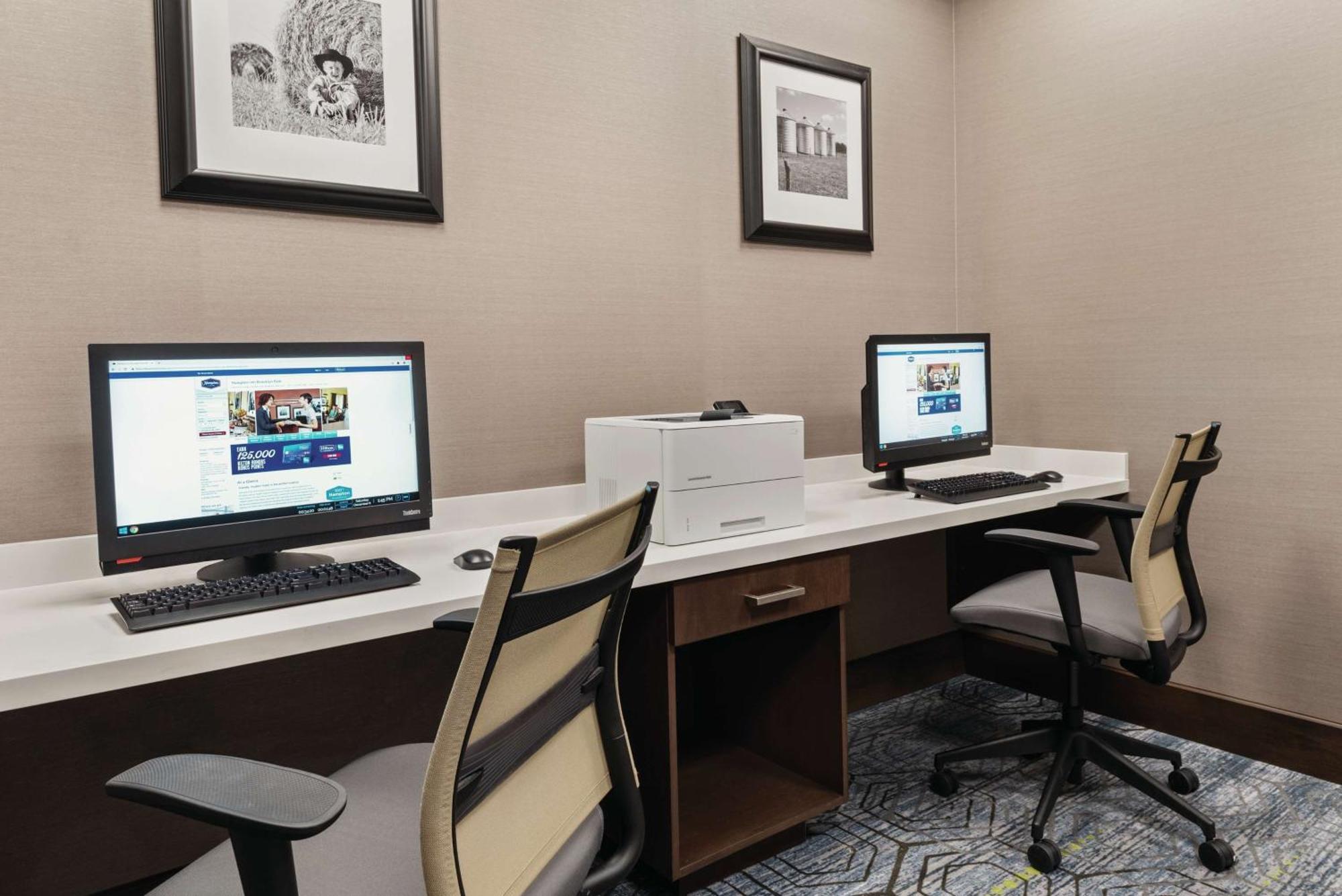 Hampton Inn Brooklyn Park Dış mekan fotoğraf