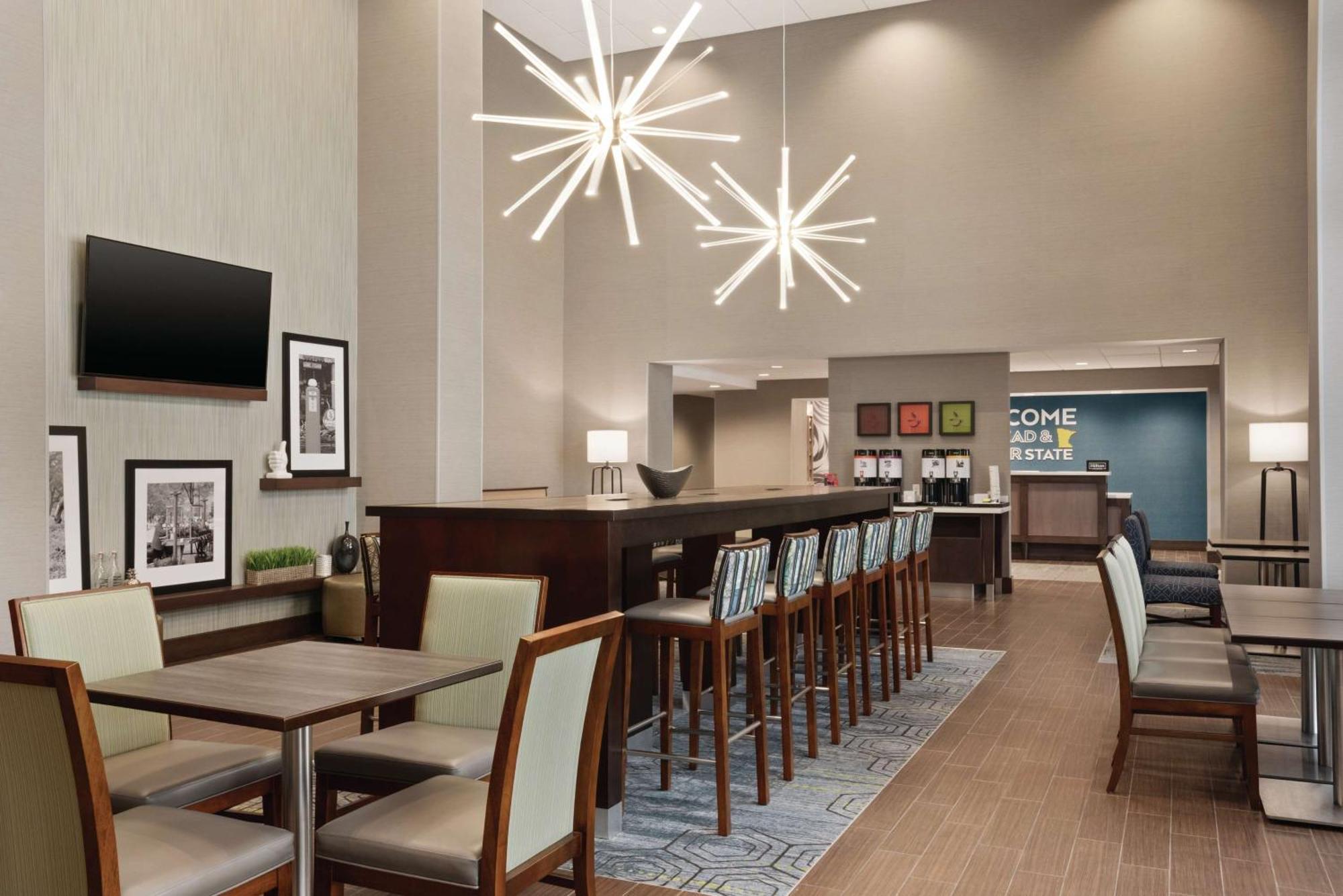 Hampton Inn Brooklyn Park Dış mekan fotoğraf